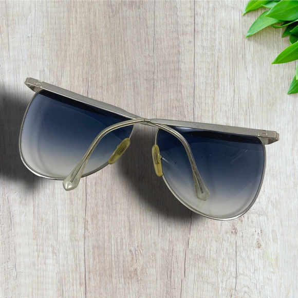 Vintage 1980\'s Laura Biagiotti OXSOL T1473 Matte Silver Browline Sunglasses main image 4
